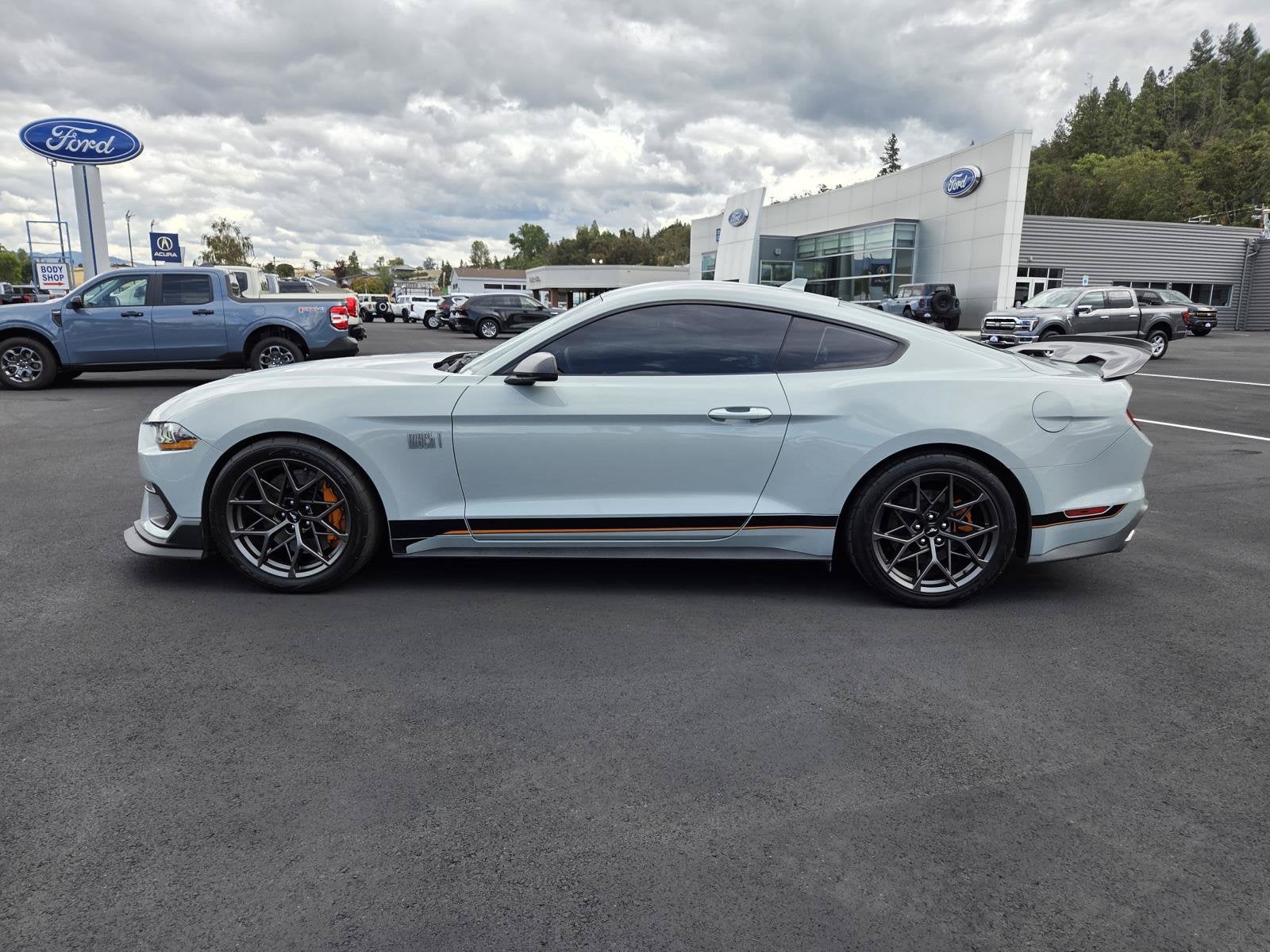 2022 Ford Mustang Mach 1