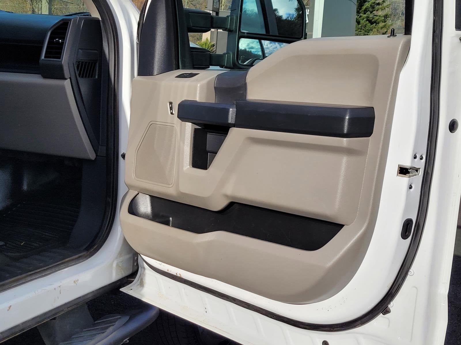 2022 Ford Super Duty F-350 DRW XL