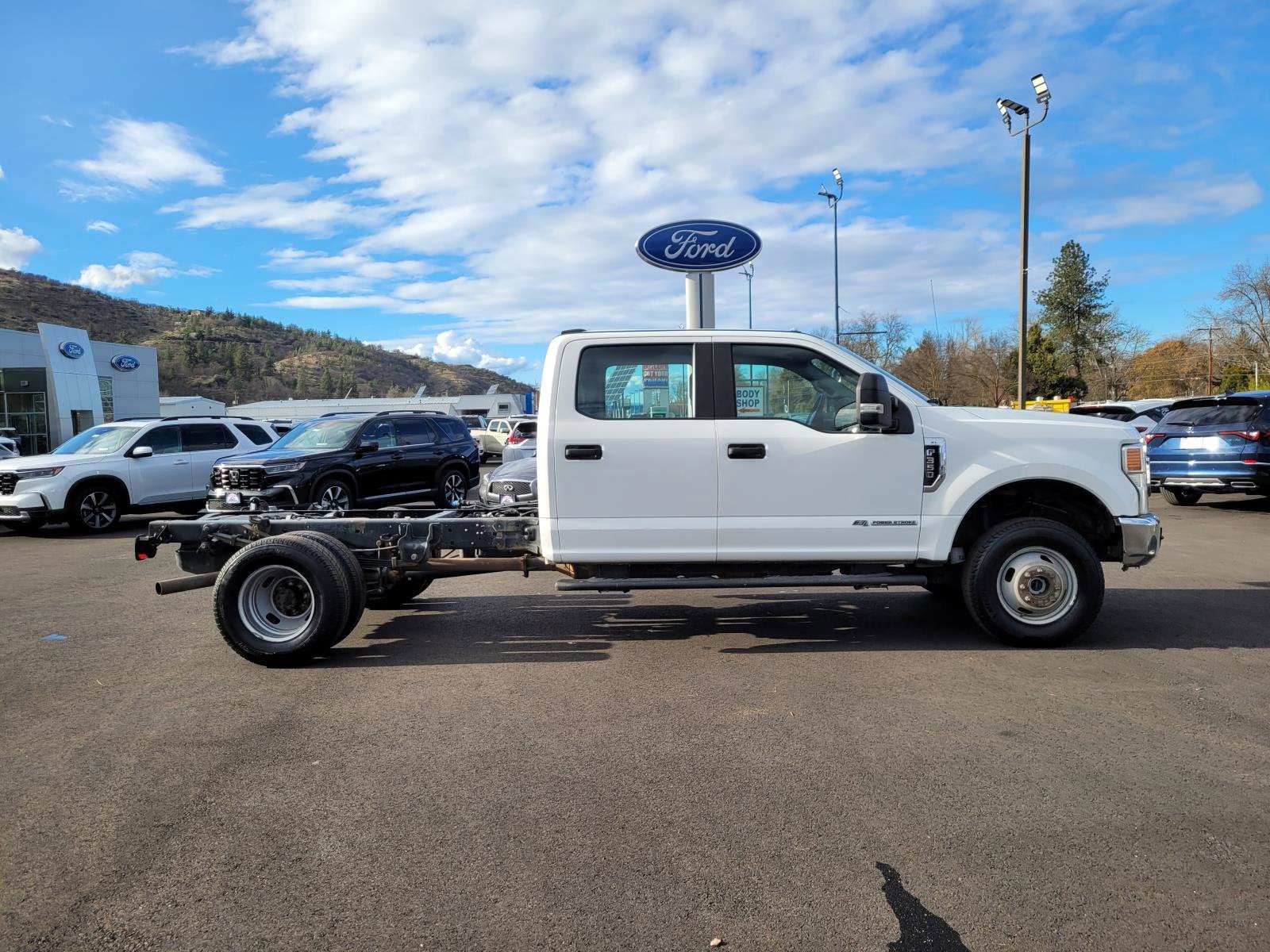2022 Ford Super Duty F-350 DRW XL