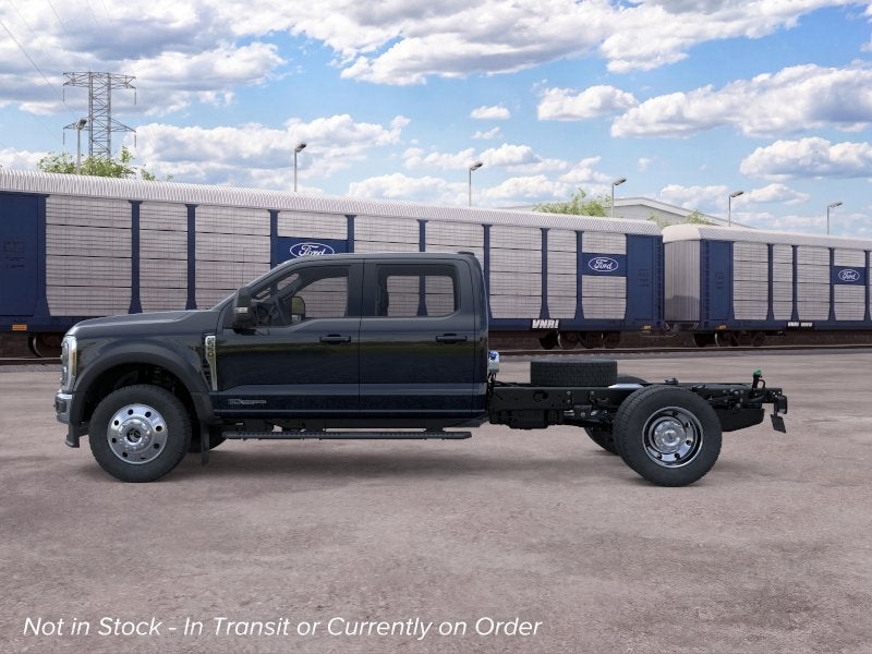 2026 Ford Super Duty F-550 DRW LARIAT