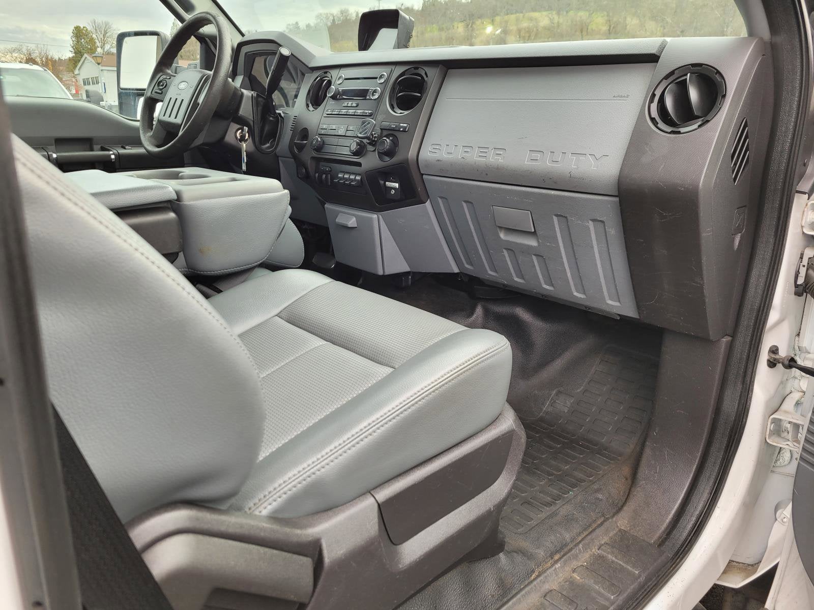 2016 Ford Super Duty F-550 DRW Base