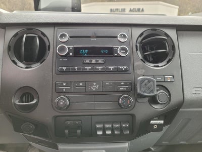 2016 Ford Super Duty F-550 DRW Base