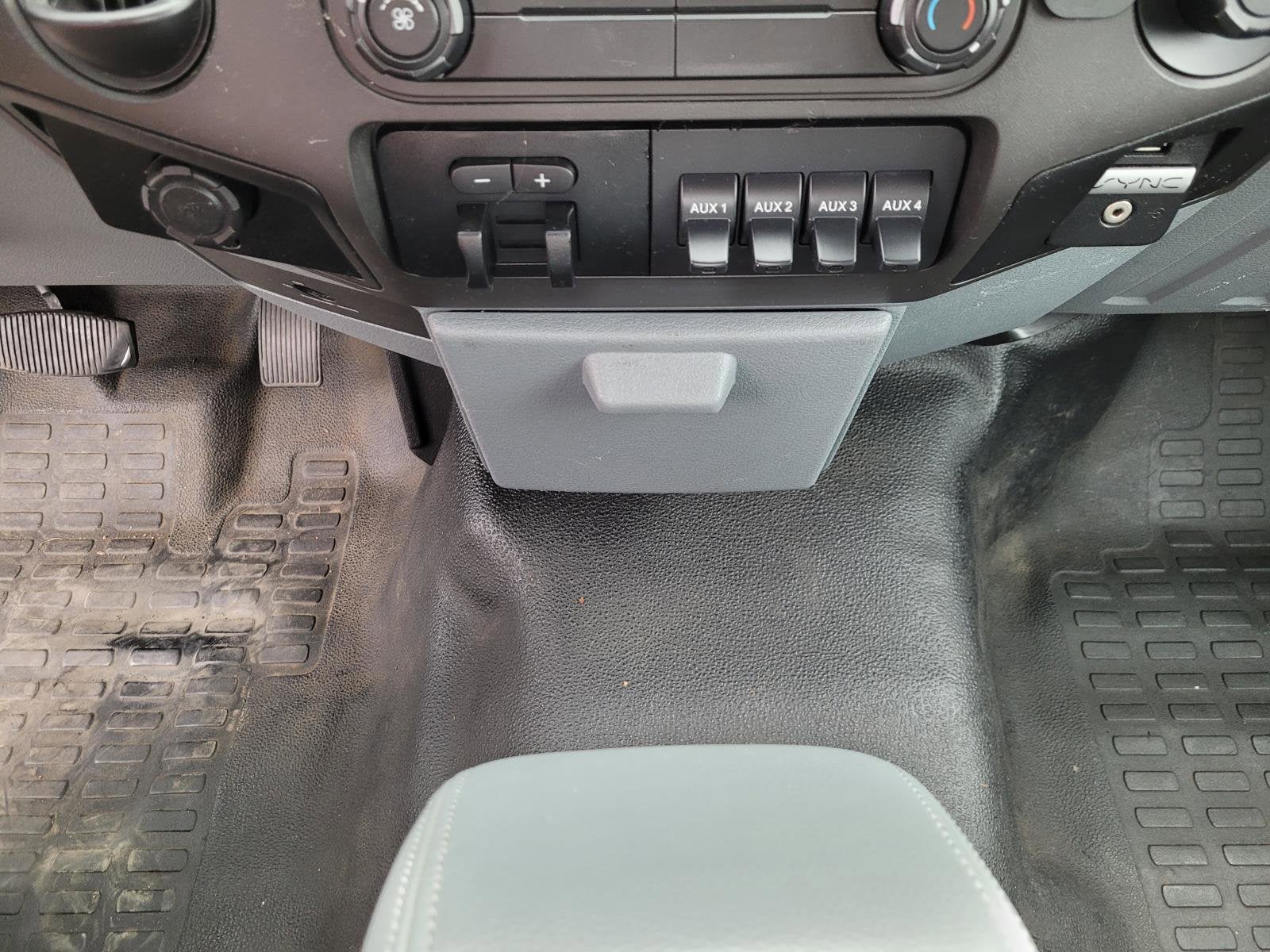 2016 Ford Super Duty F-550 DRW Base