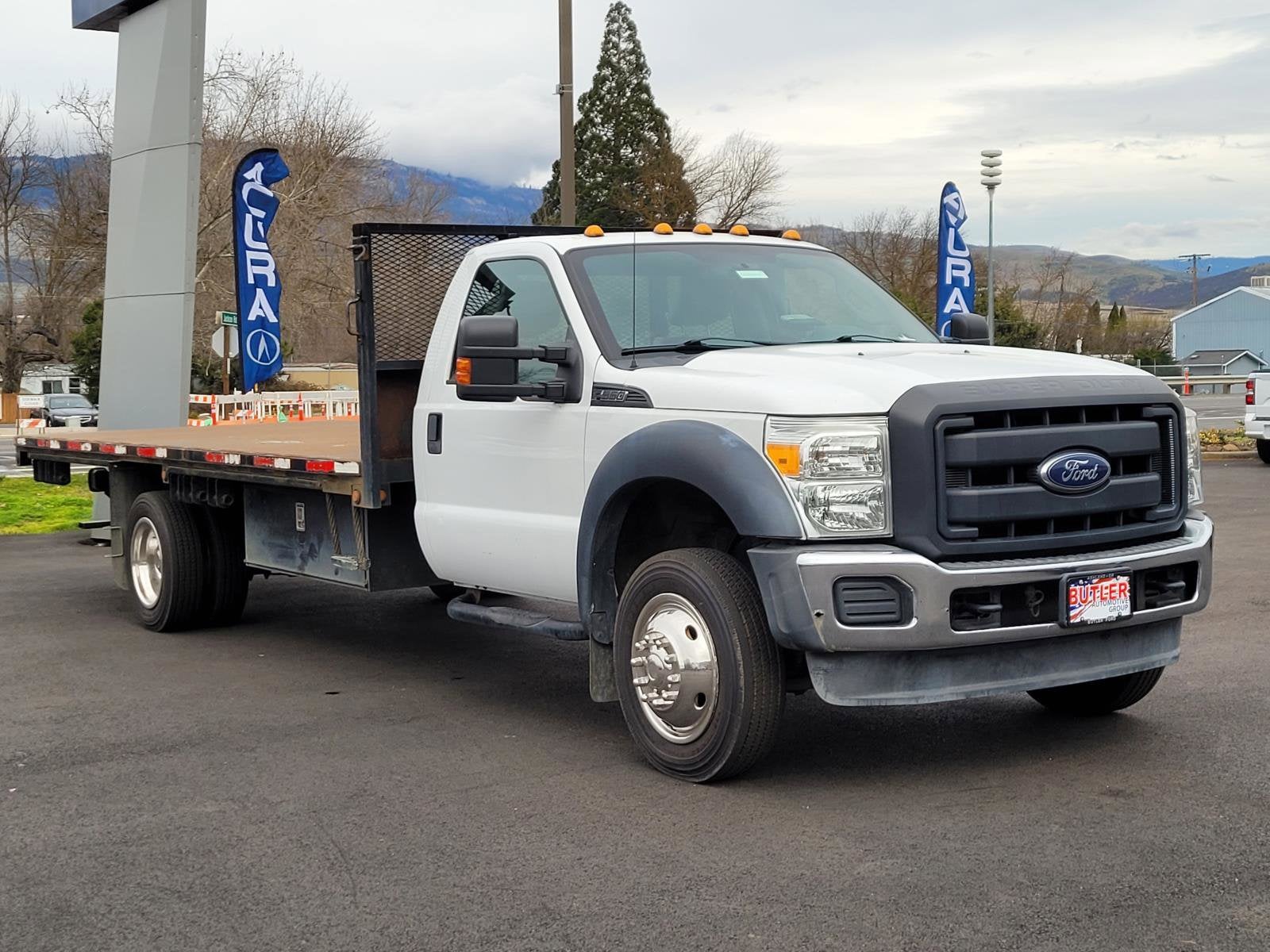 2016 Ford Super Duty F-550 DRW Base