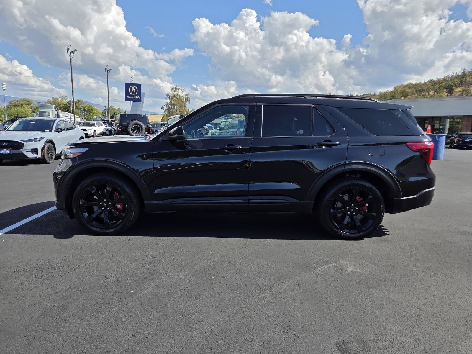2022 Ford Explorer ST