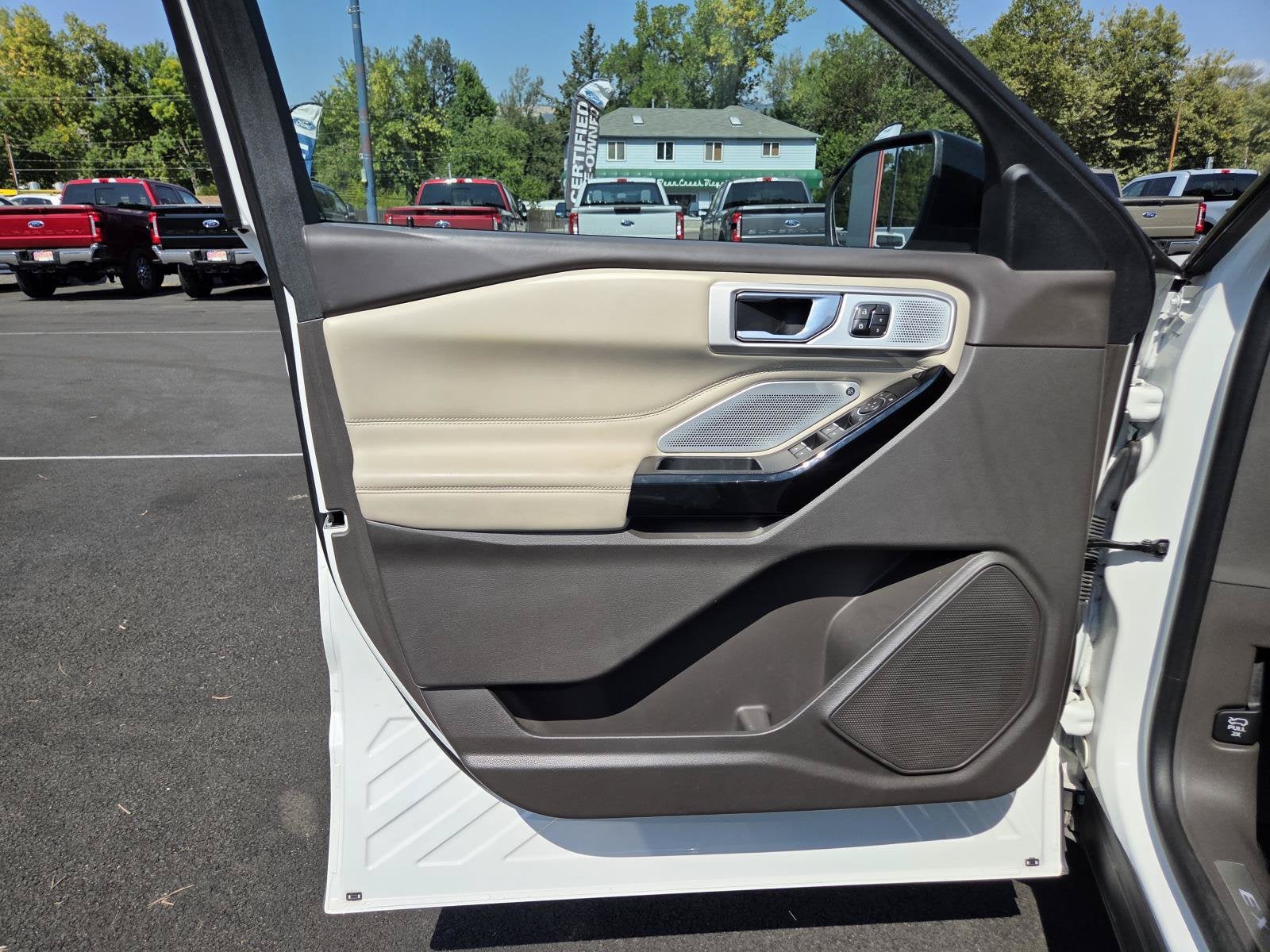2021 Ford Explorer Platinum
