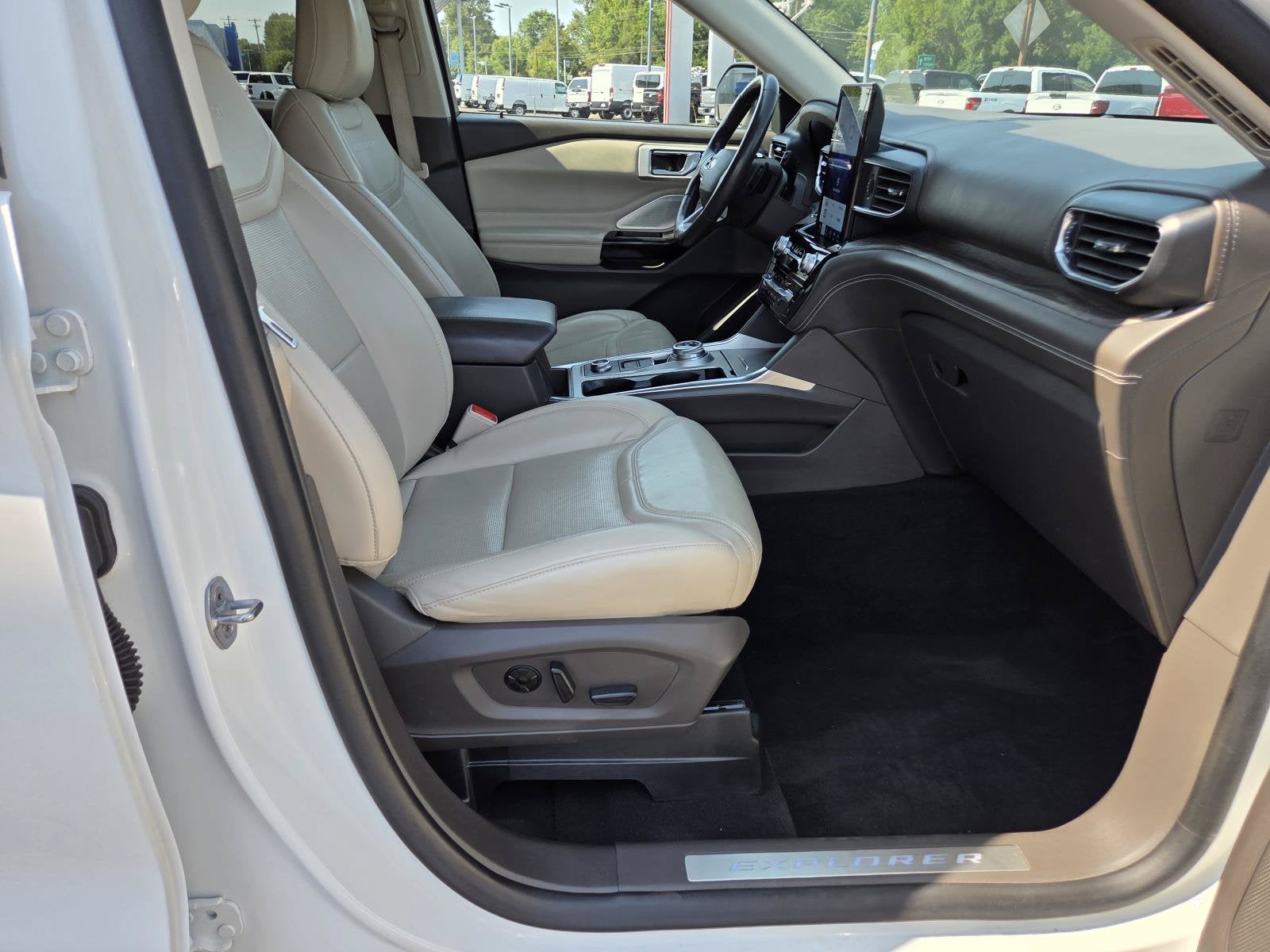 2021 Ford Explorer Platinum