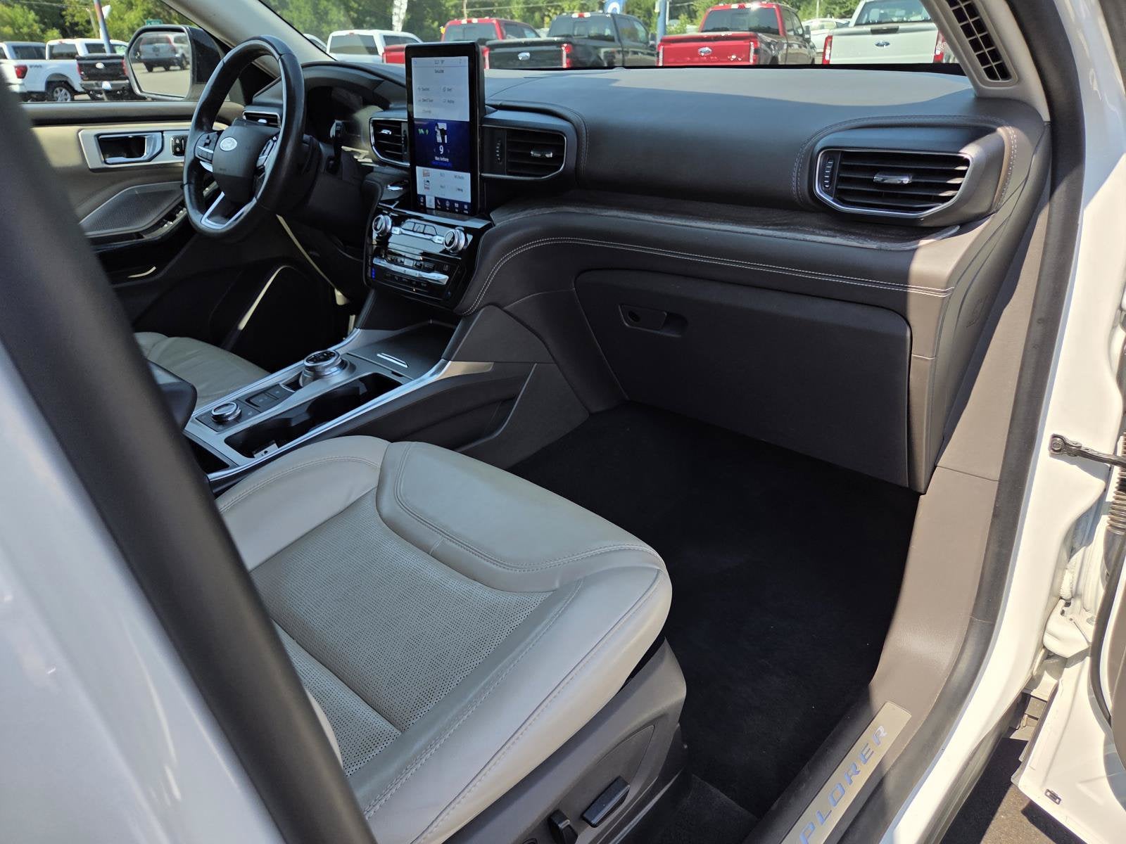 2021 Ford Explorer Platinum