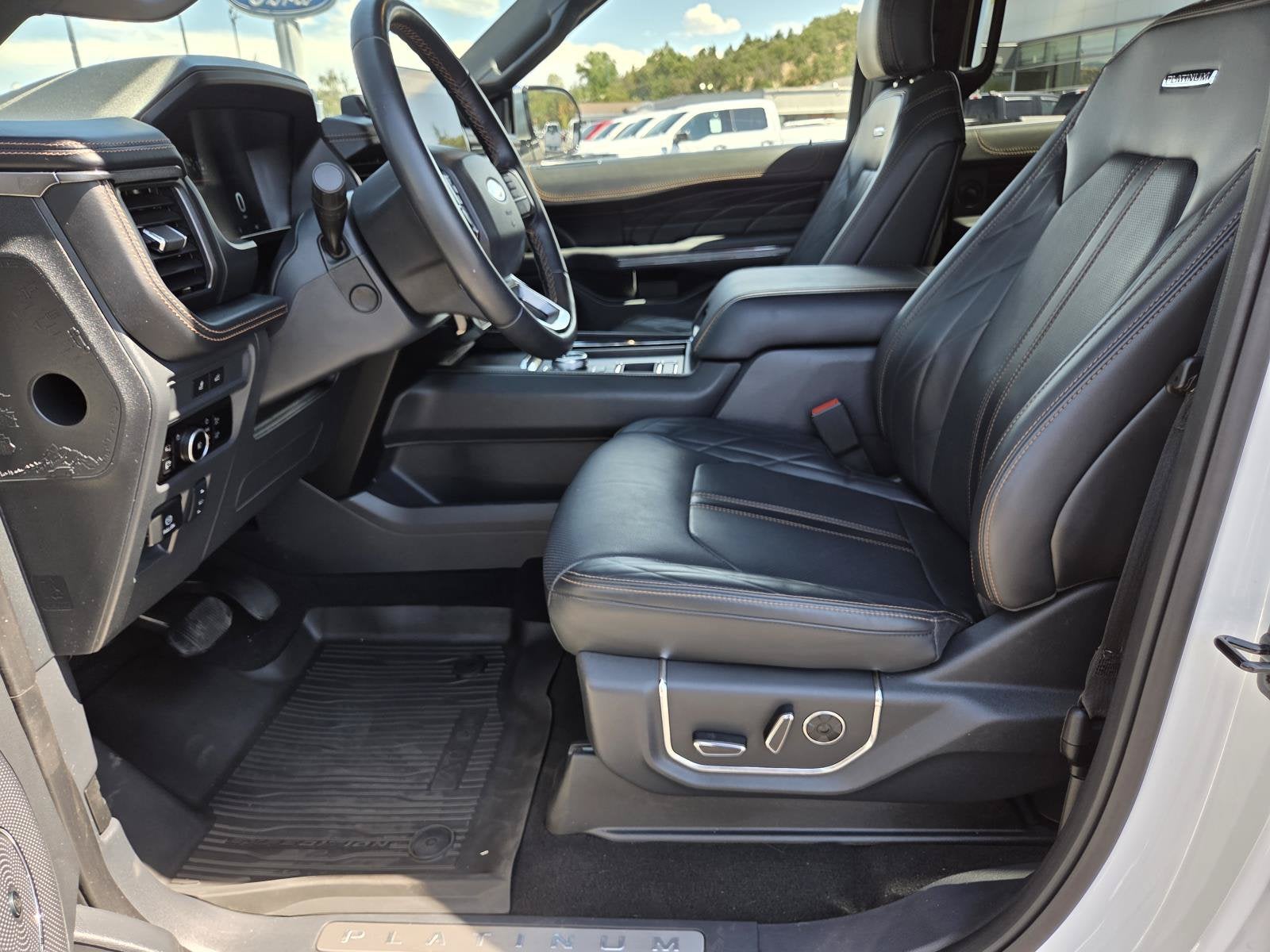 2024 Ford Expedition Platinum