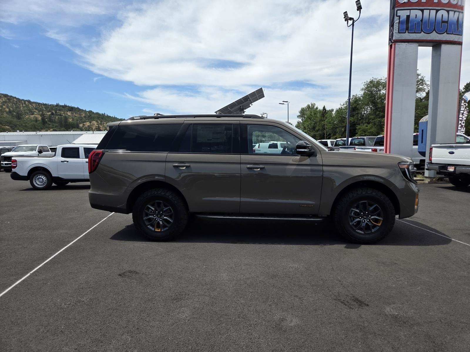 2026 Ford Expedition Tremor