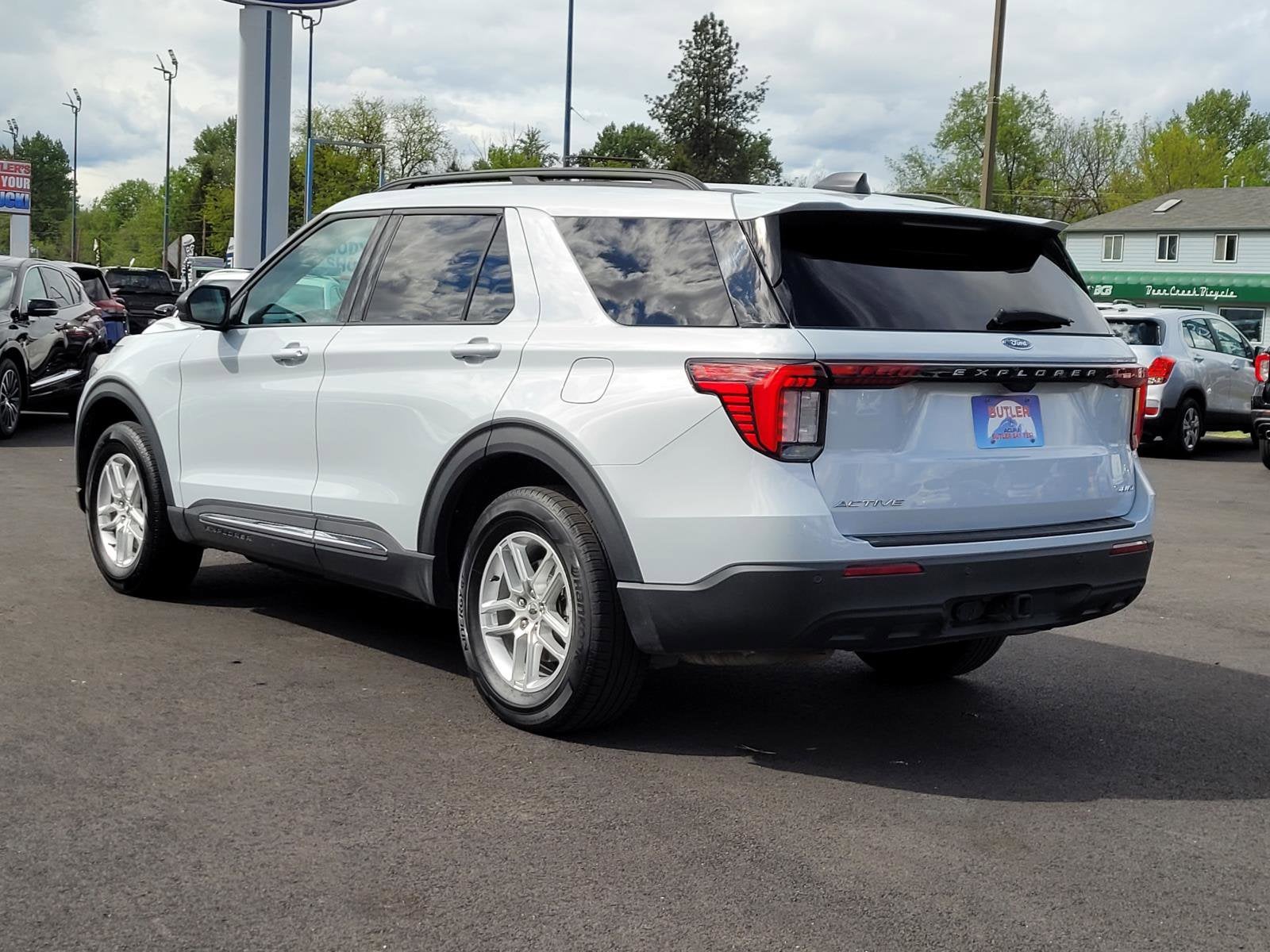 2025 Ford Explorer Active