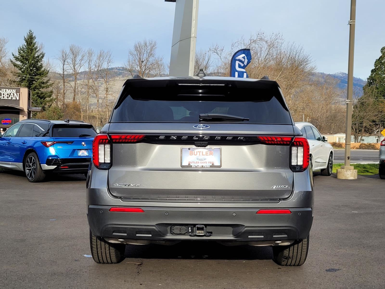 2026 Ford Explorer Active w/200A Pkg