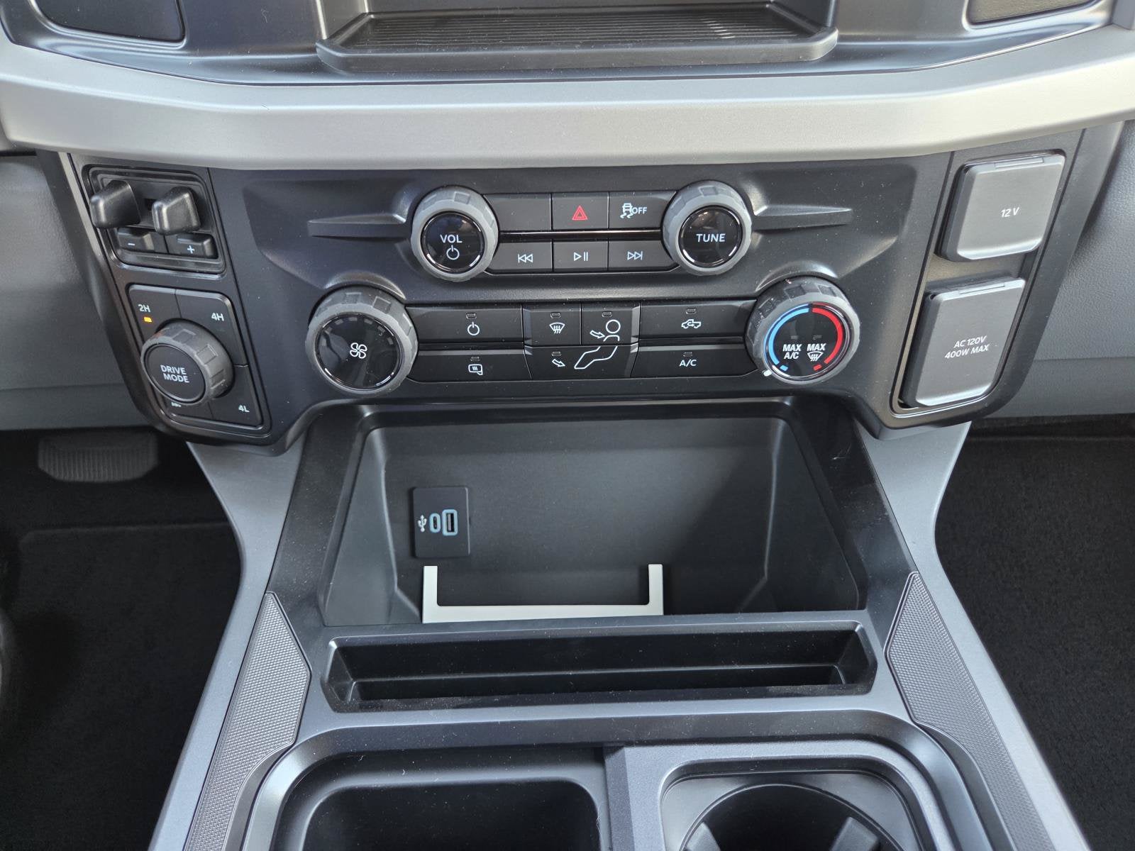2027 Ford Super Duty F-250 SRW XLT