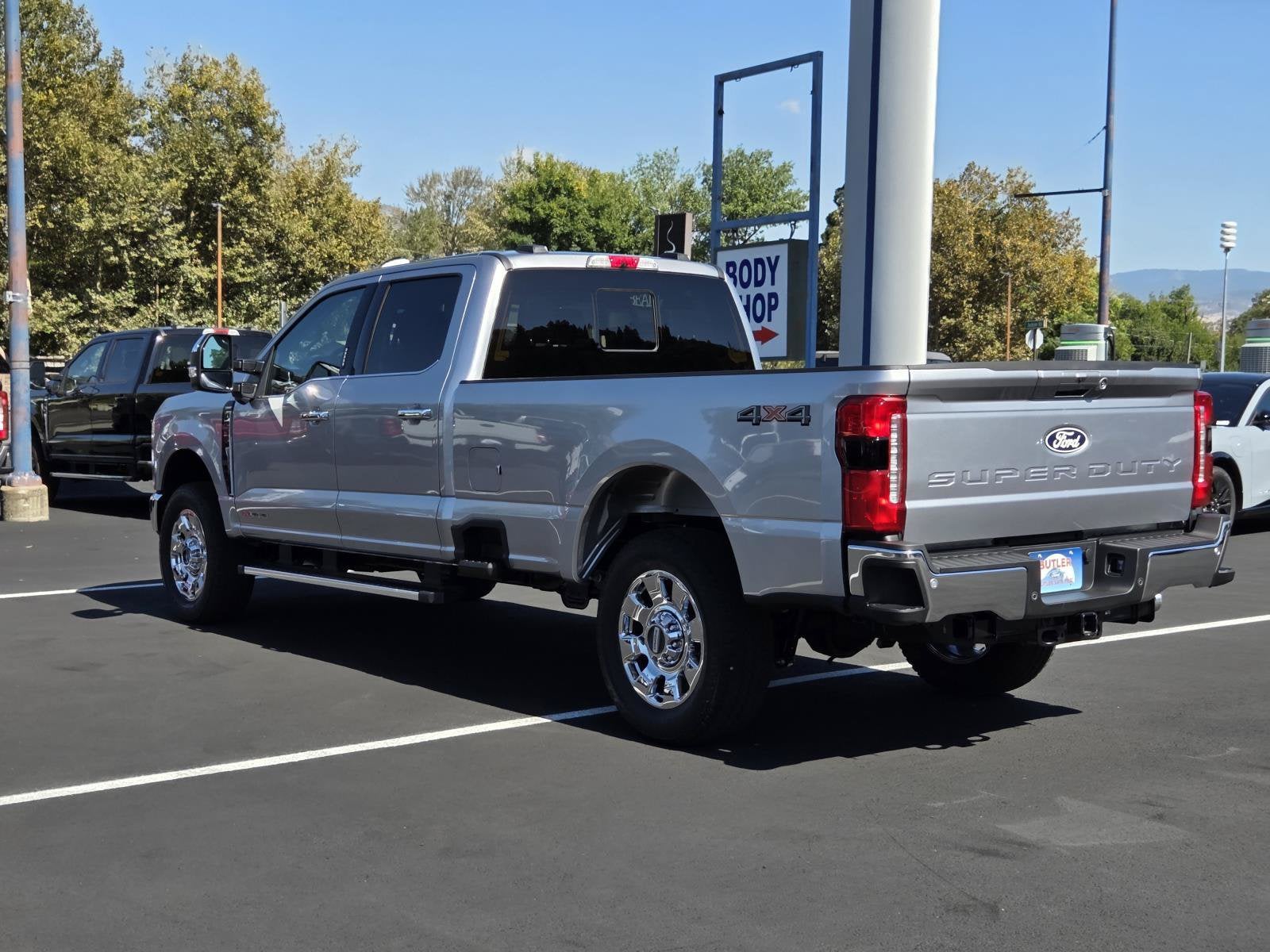 2027 Ford Super Duty F-250 SRW LARIAT