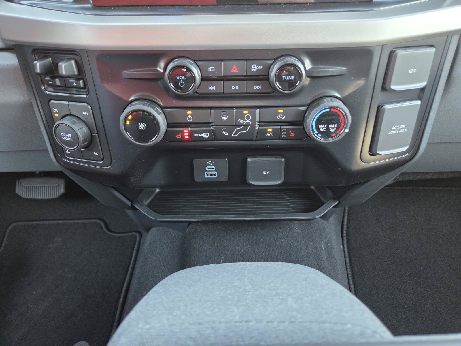 2027 Ford Super Duty F-250 SRW XLT