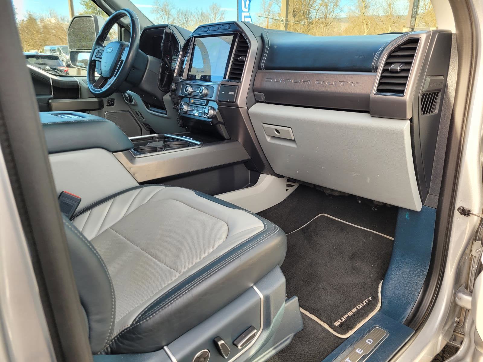 2022 Ford Super Duty F-250 SRW Limited