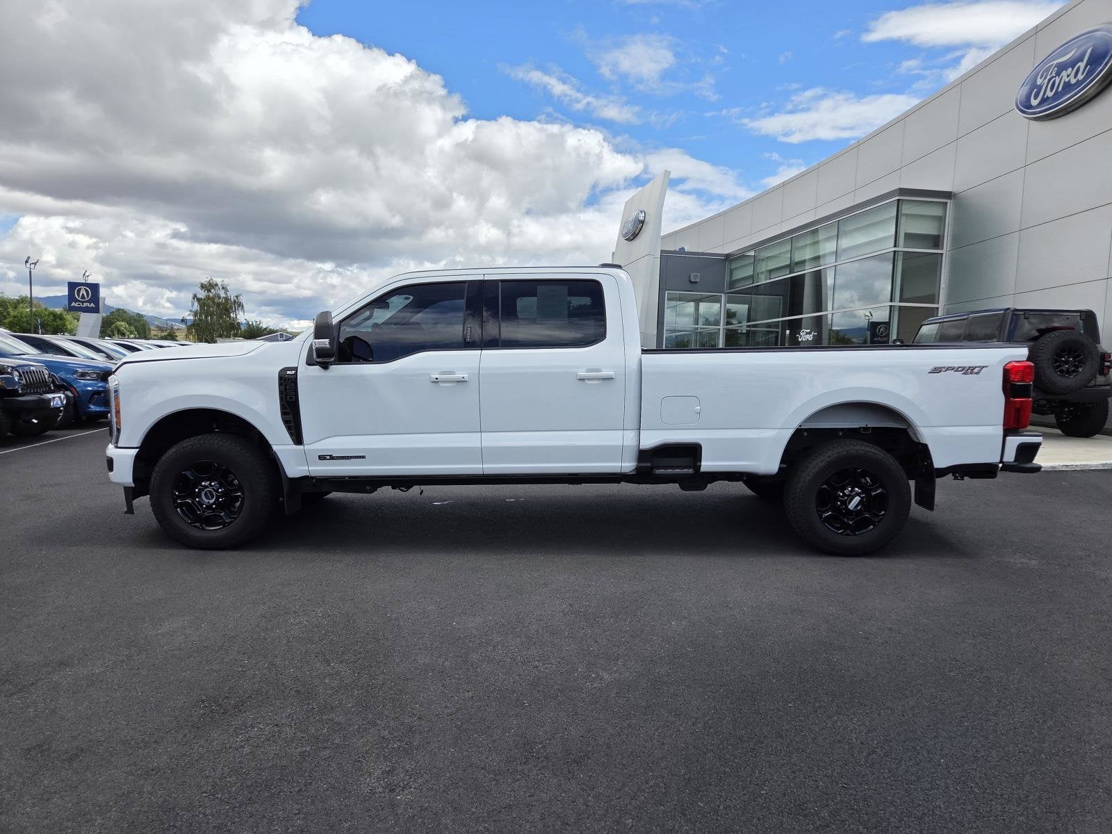 2023 Ford Super Duty F-250 SRW XLT