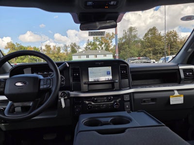 2027 Ford Super Duty F-350 SRW XL