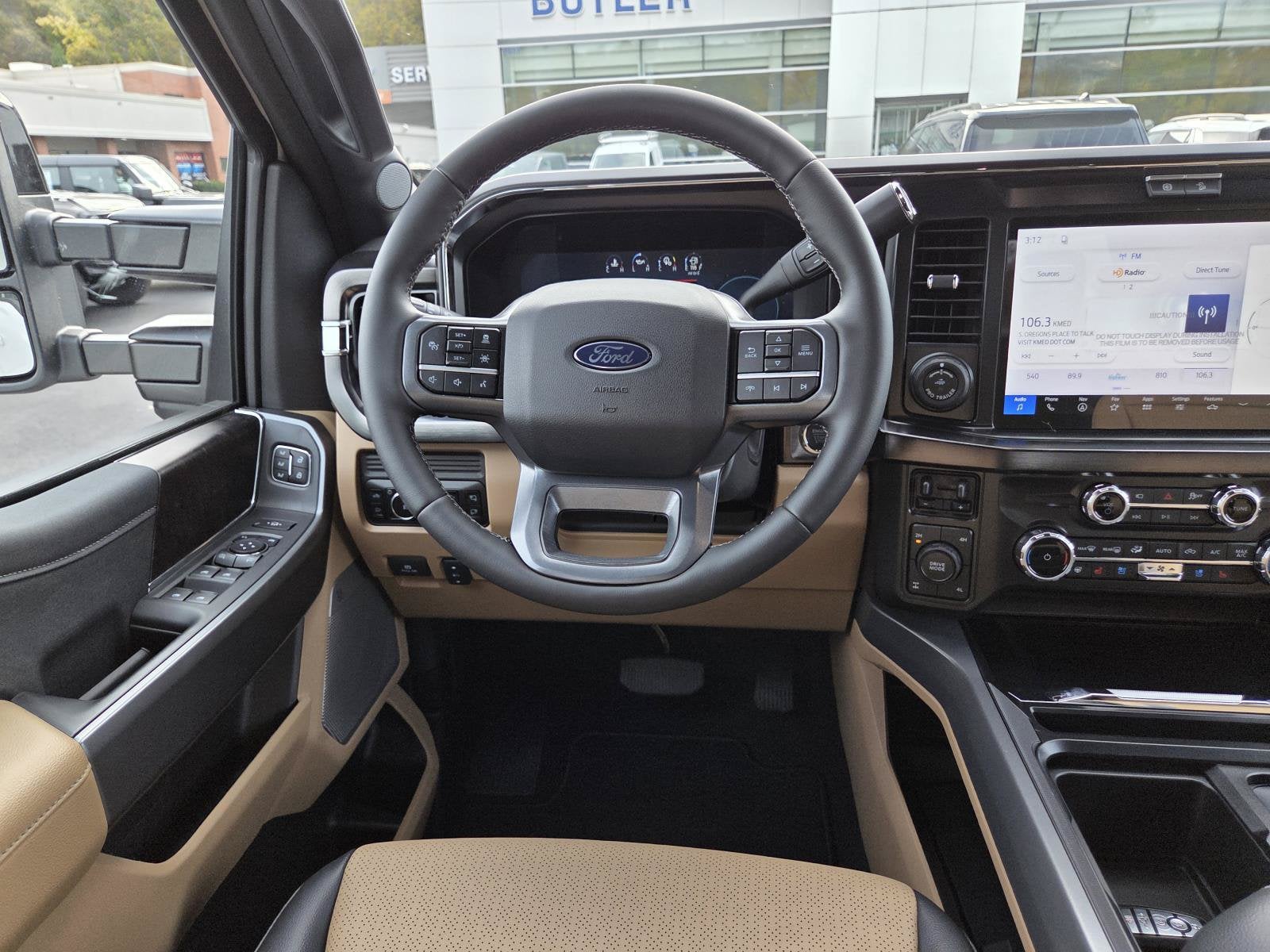 2027 Ford Super Duty F-350 SRW LARIAT