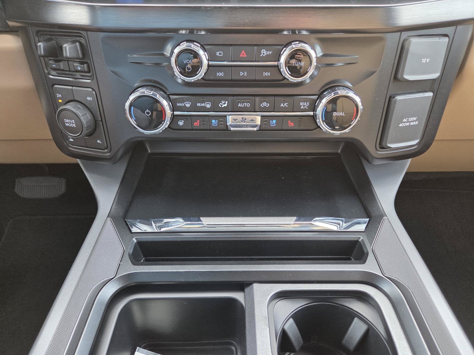 2027 Ford Super Duty F-350 SRW LARIAT