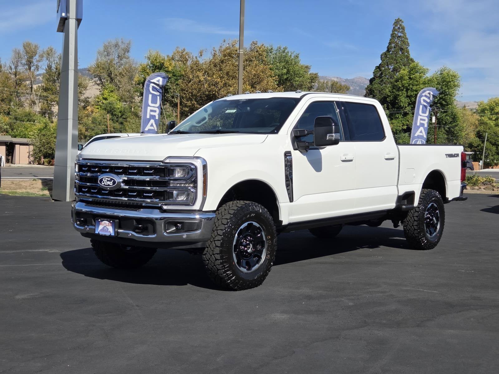 2027 Ford Super Duty F-350 SRW LARIAT