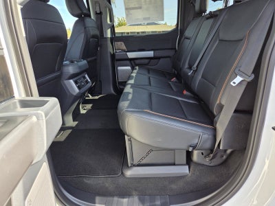 2027 Ford Super Duty F-350 SRW LARIAT
