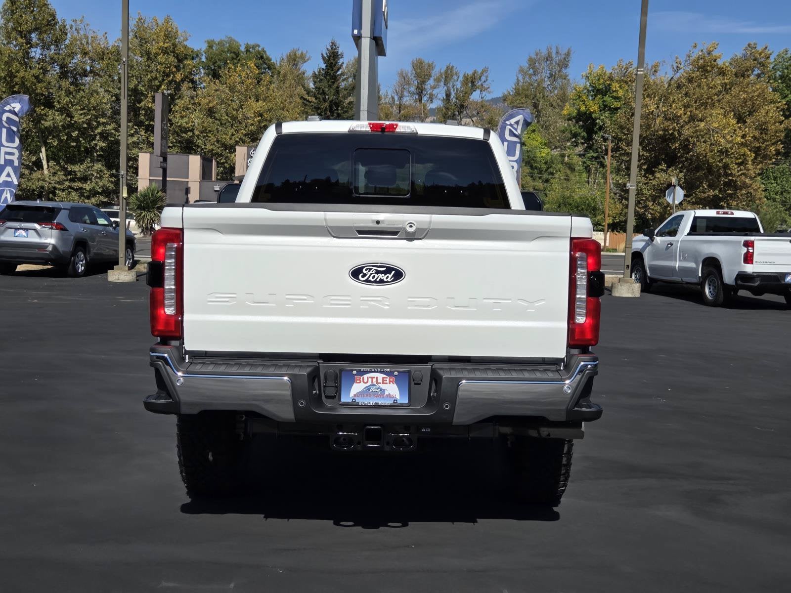 2027 Ford Super Duty F-350 SRW LARIAT