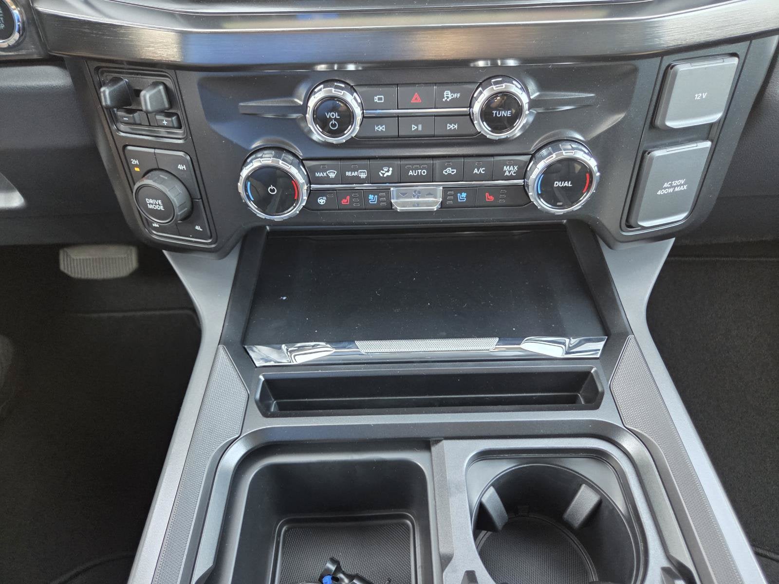 2027 Ford Super Duty F-350 SRW LARIAT