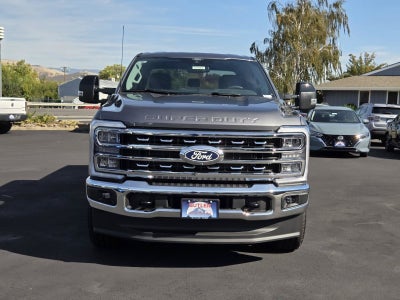 2027 Ford Super Duty F-350 SRW LARIAT