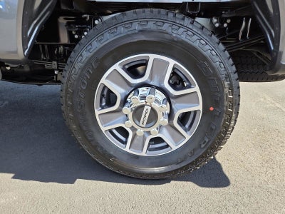 2027 Ford Super Duty F-350 SRW LARIAT