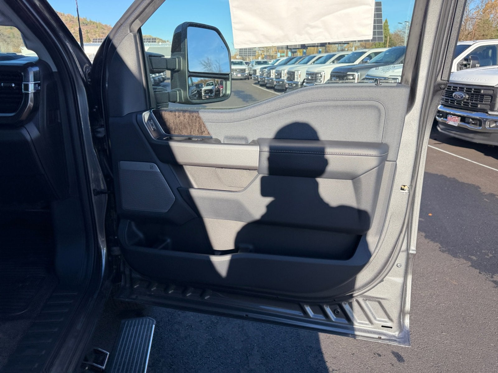 2026 Ford Super Duty F-350 SRW LARIAT