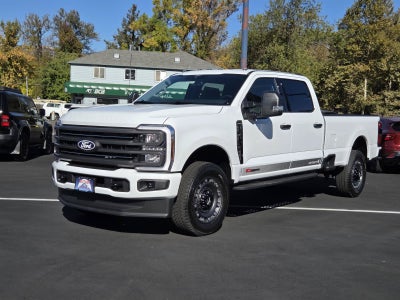 2027 Ford Super Duty F-350 SRW XLT