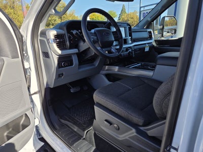 2027 Ford Super Duty F-350 SRW XLT