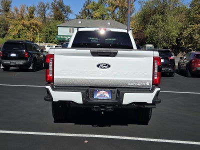 2027 Ford Super Duty F-350 SRW XLT