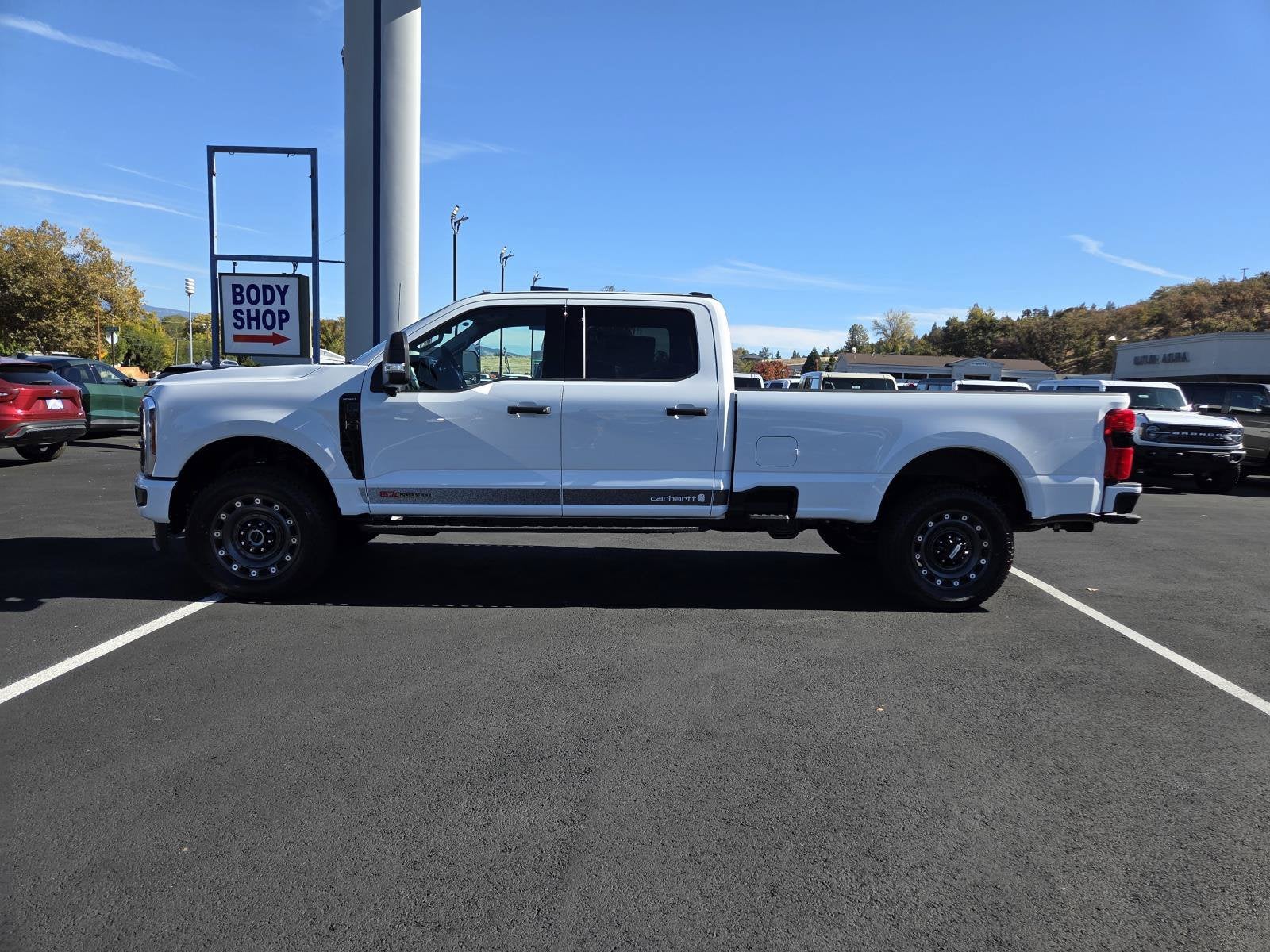 2027 Ford Super Duty F-350 SRW XLT