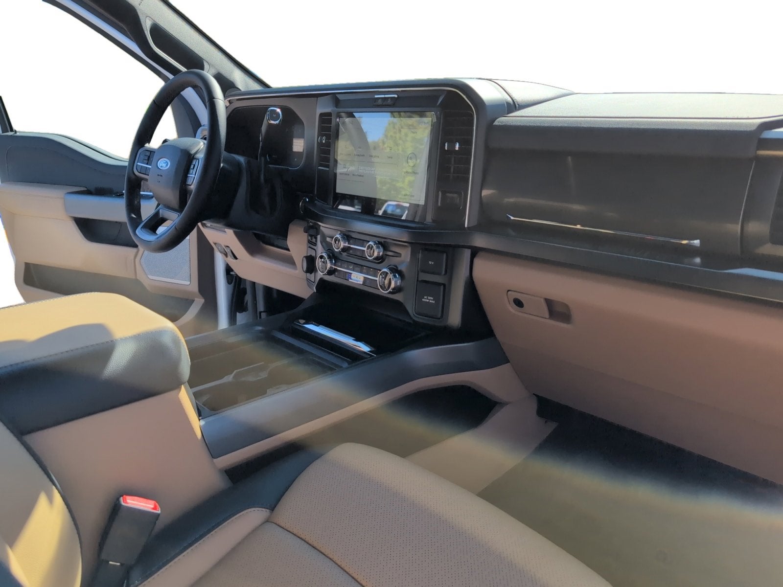 2026 Ford Super Duty F-350 SRW LARIAT