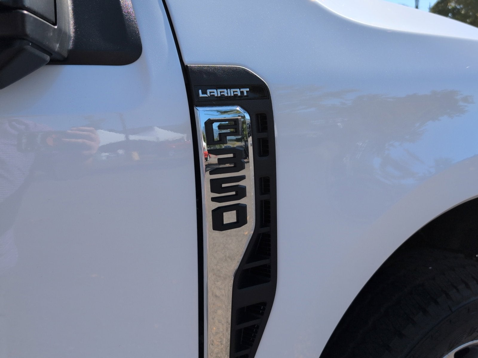 2026 Ford Super Duty F-350 SRW LARIAT