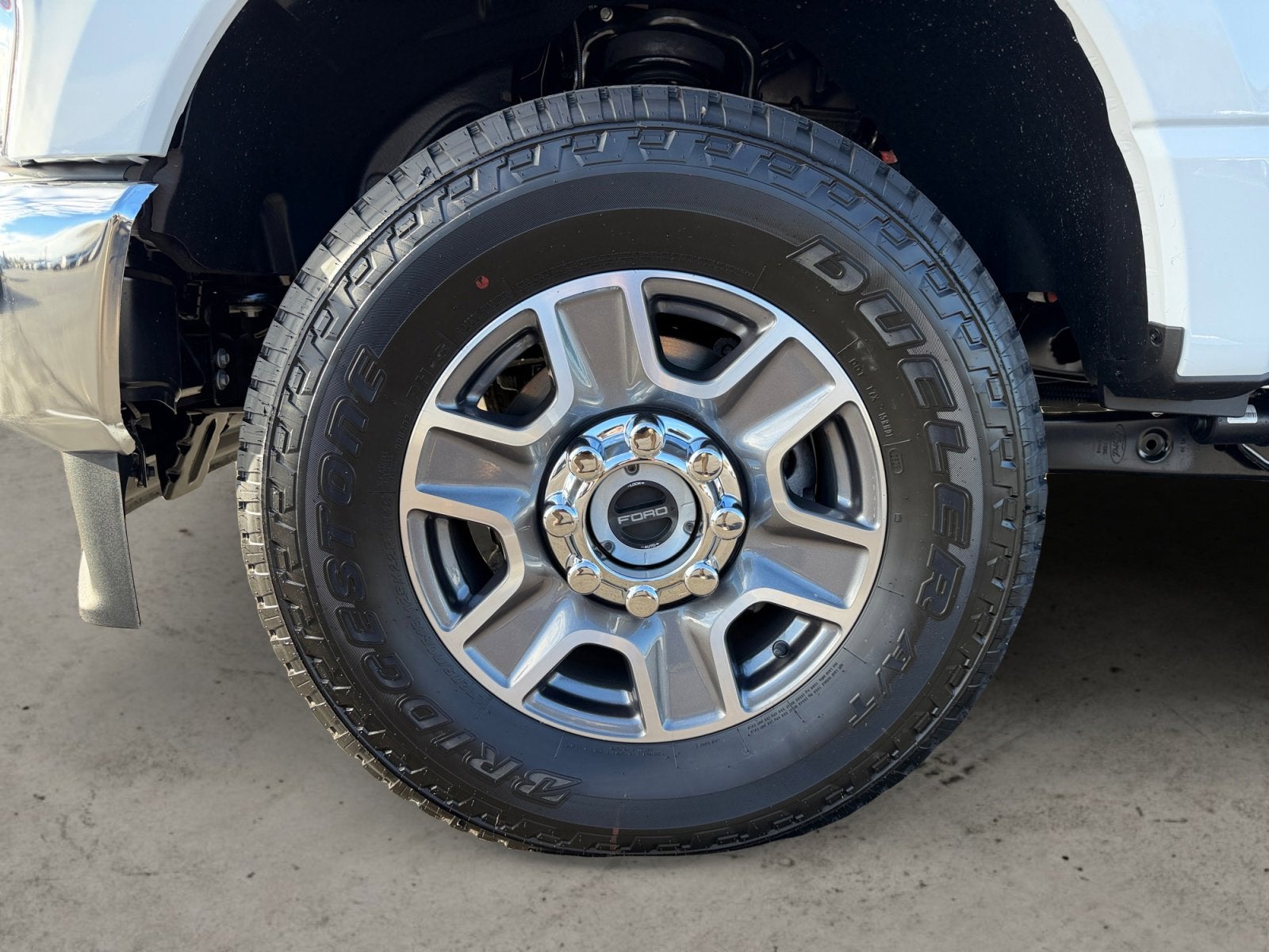 2026 Ford Super Duty F-350 SRW LARIAT