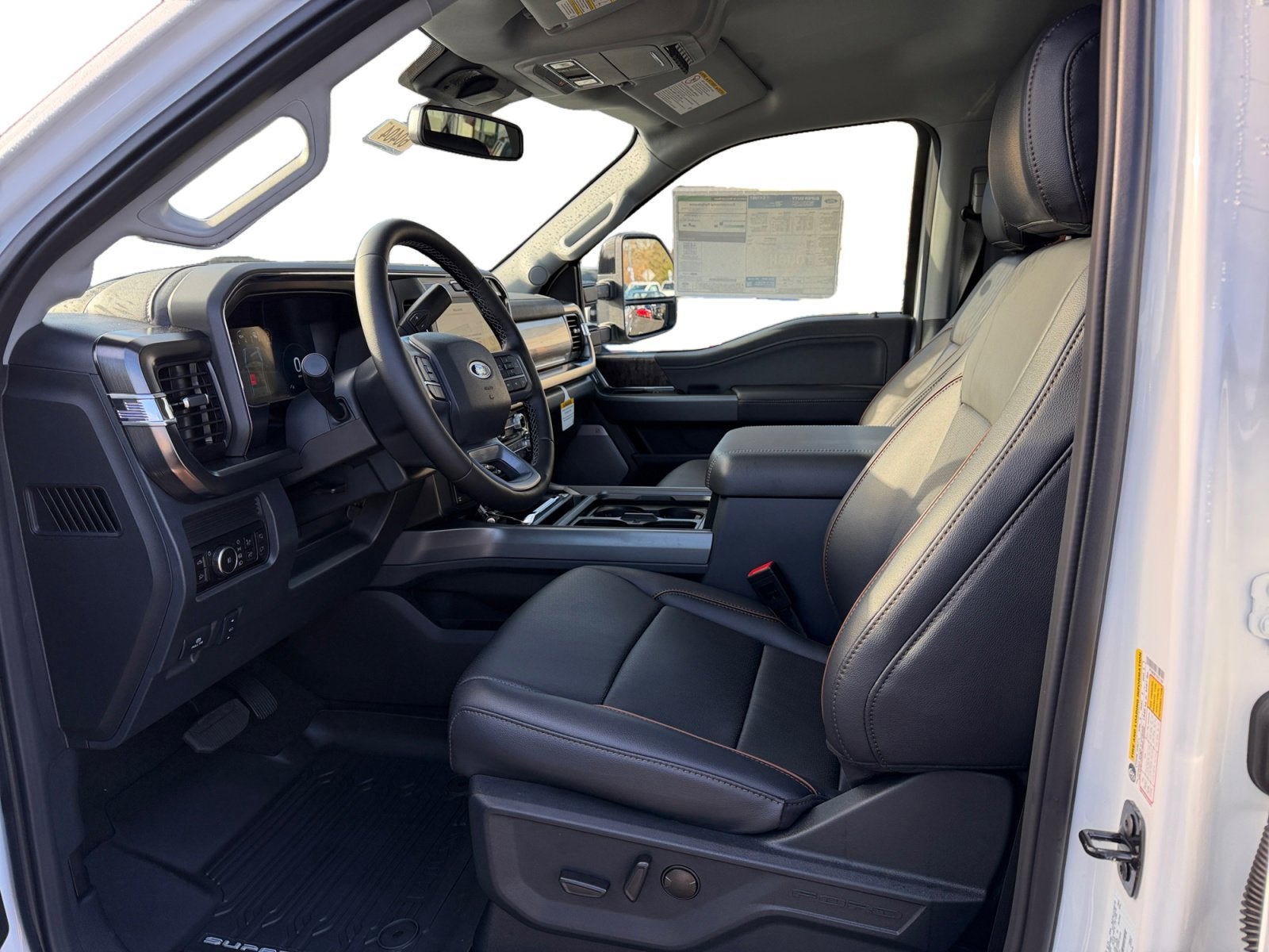 2026 Ford Super Duty F-350 SRW LARIAT