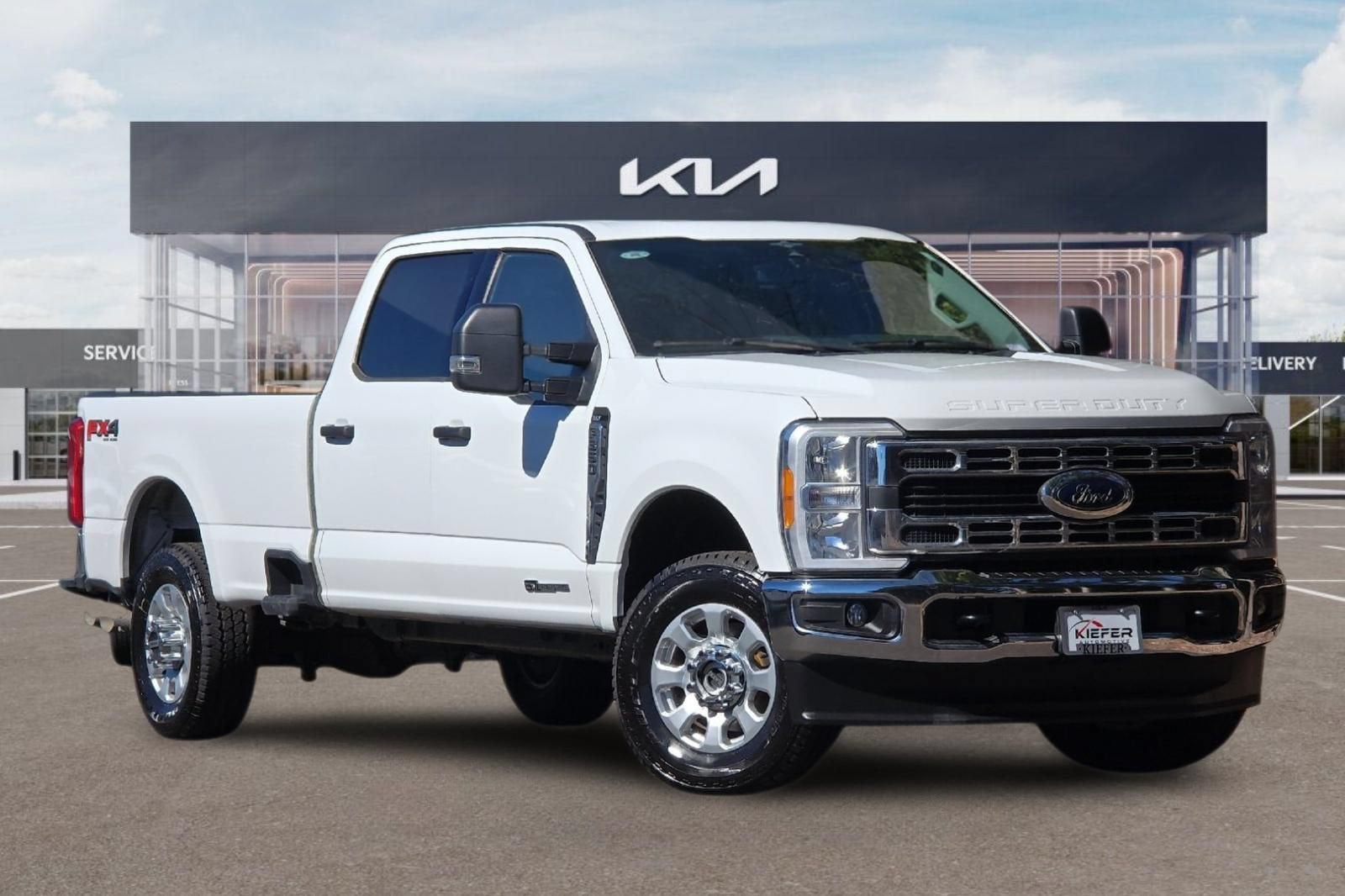 2023 Ford Super Duty F-350 SRW XLT