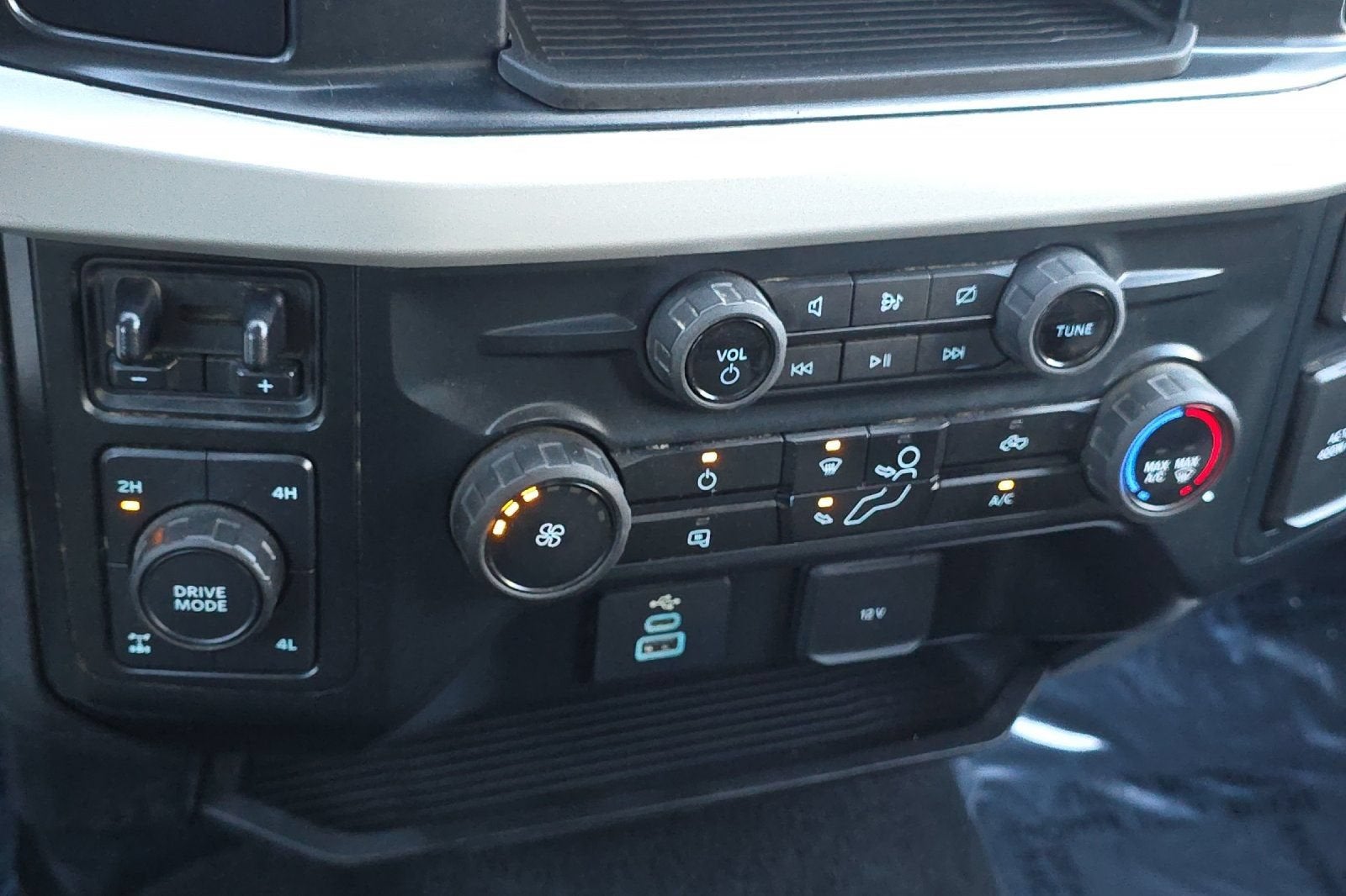 2023 Ford Super Duty F-350 SRW XLT