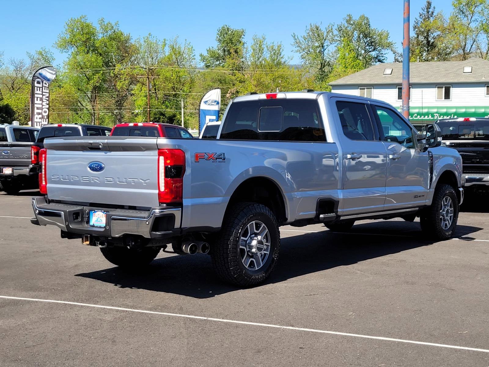 2023 Ford Super Duty F-350 SRW LARIAT
