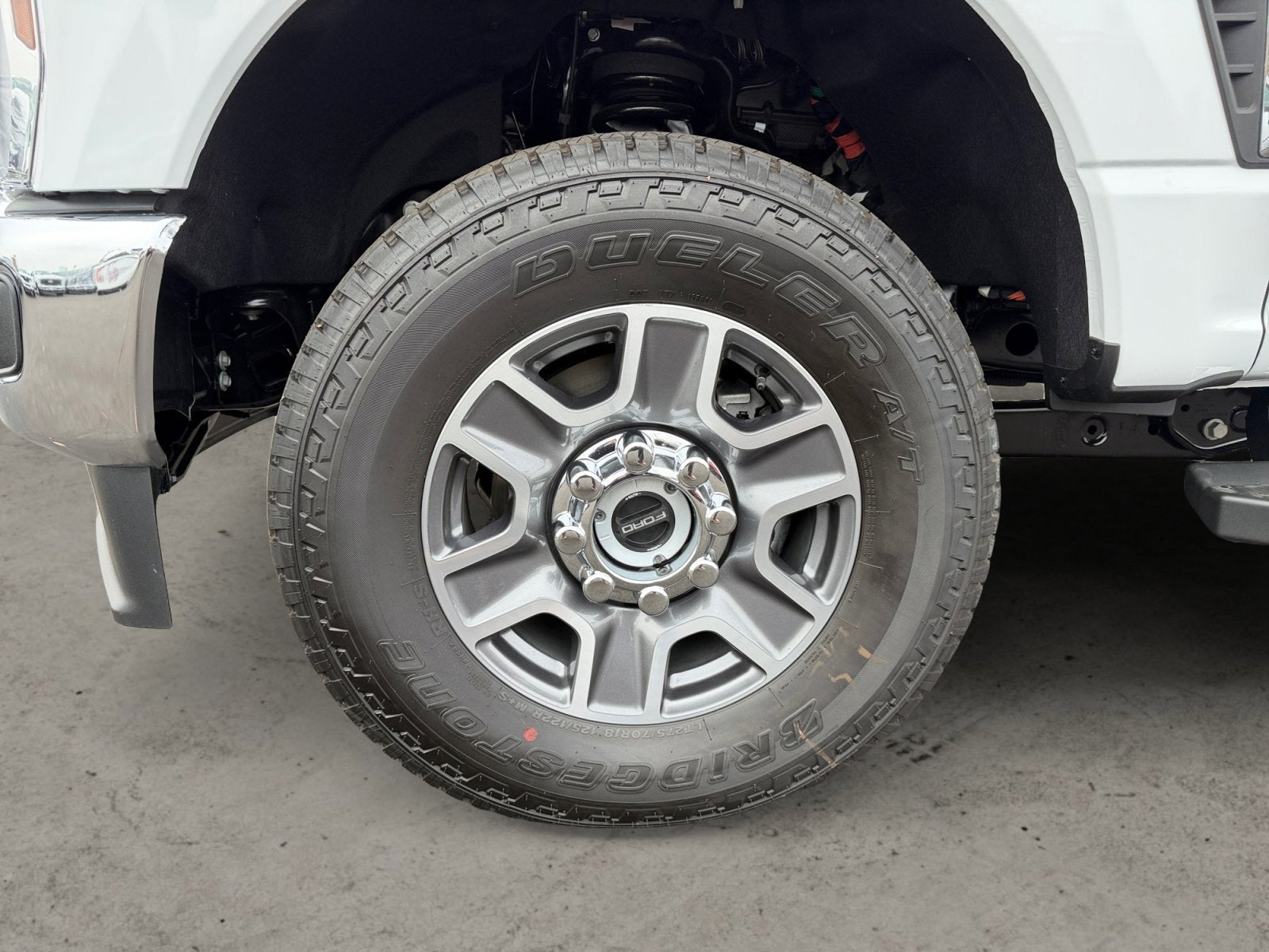 2026 Ford Super Duty F-350 SRW LARIAT