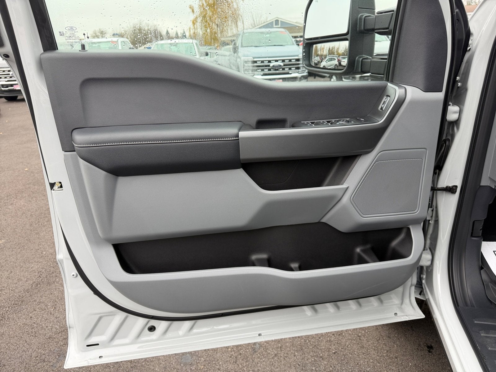 2026 Ford Super Duty F-350 SRW XLT