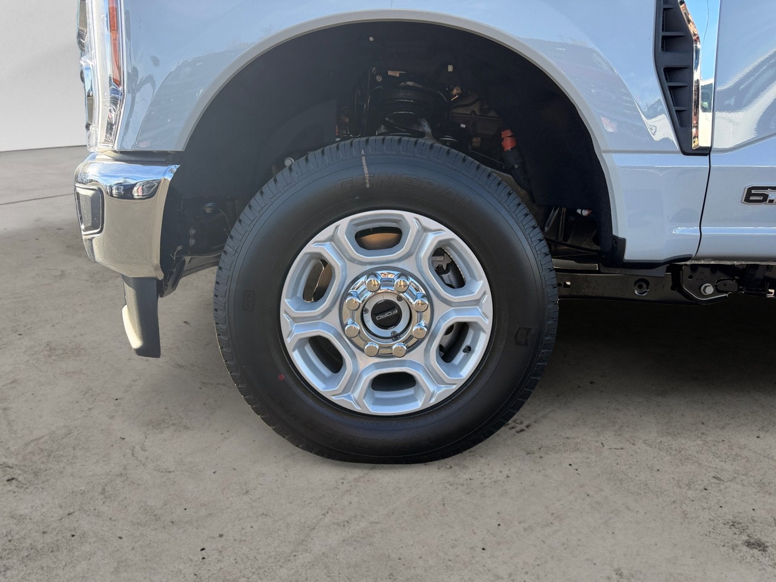 2026 Ford Super Duty F-350 SRW XLT