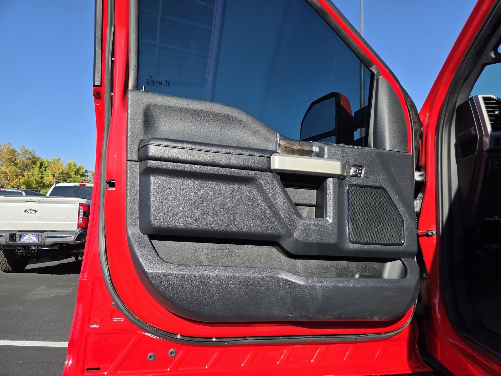 2022 Ford Super Duty F-350 SRW LARIAT