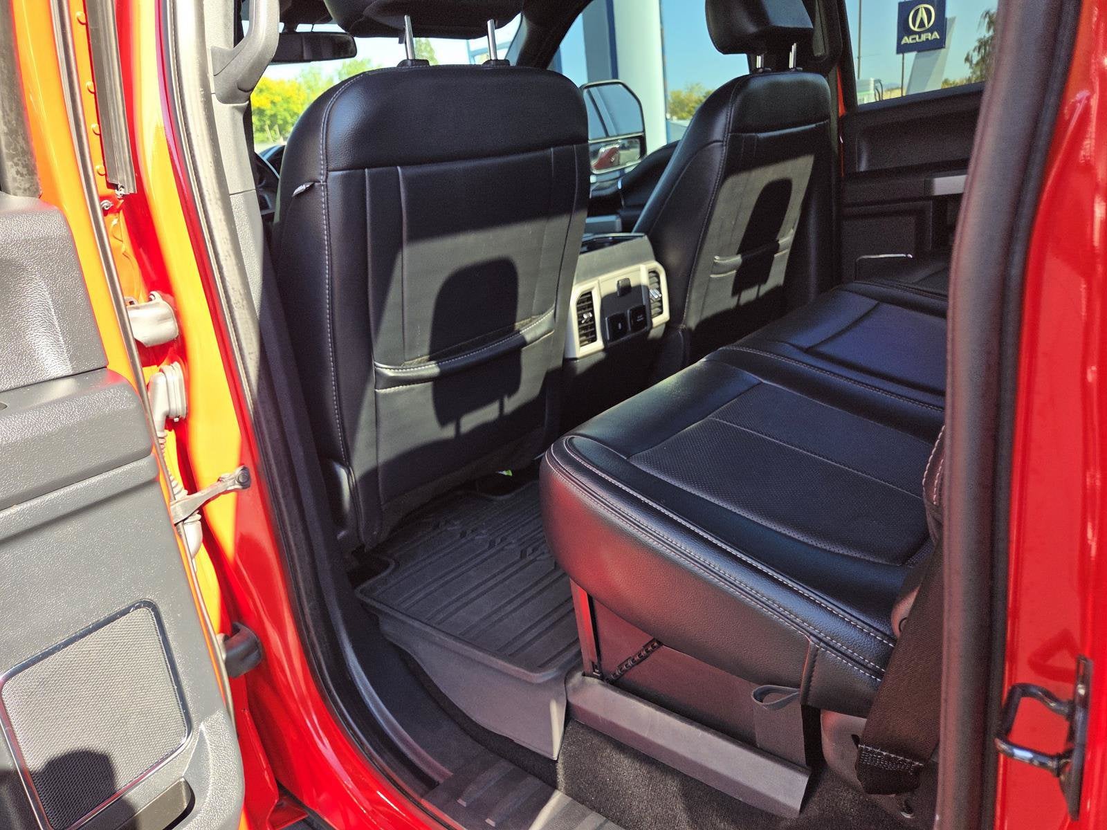 2022 Ford Super Duty F-350 SRW LARIAT