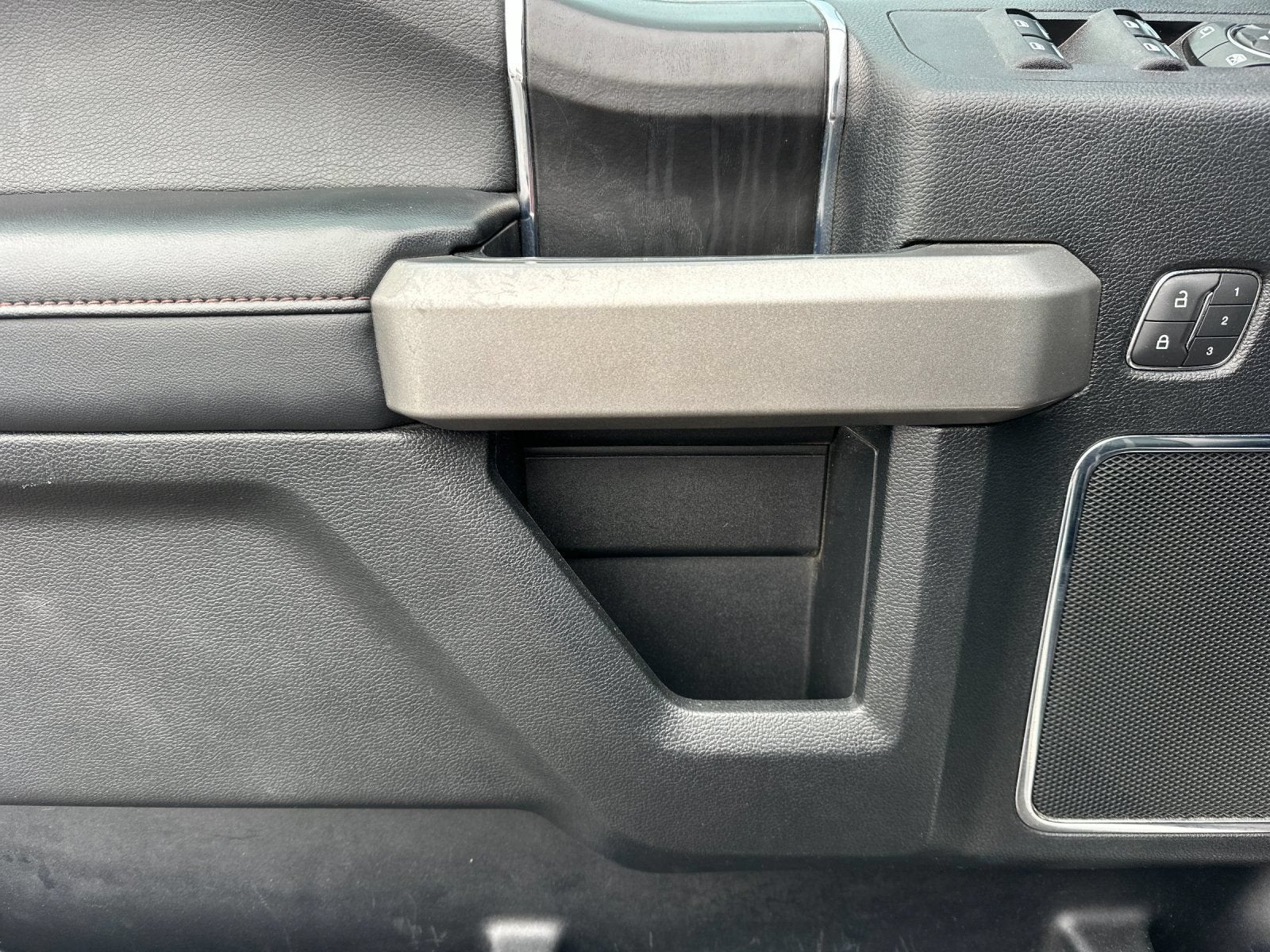 2019 Ford Super Duty F-350 SRW Platinum