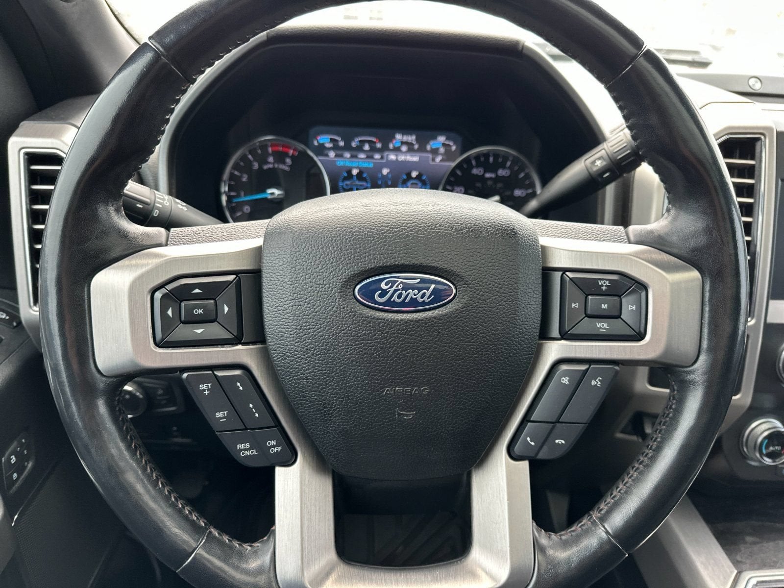 2019 Ford Super Duty F-350 SRW Platinum