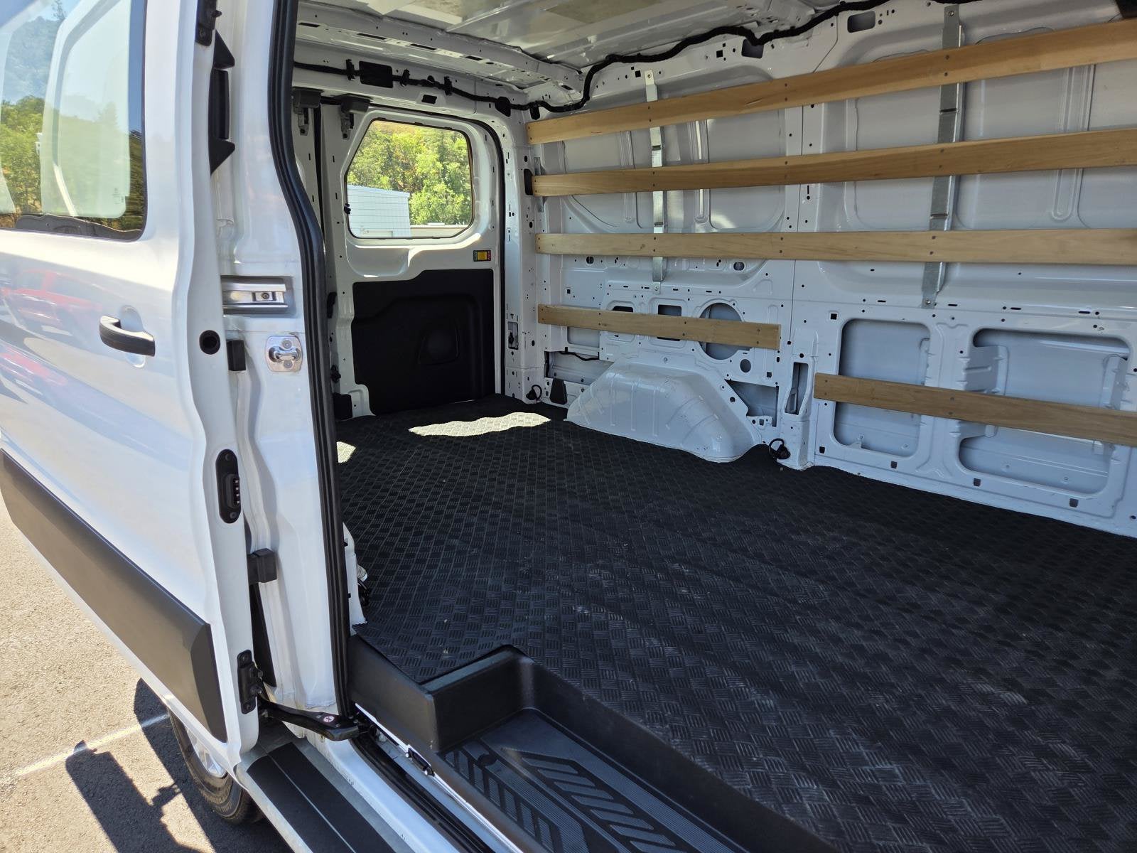 2025 Ford Transit Cargo Van Base